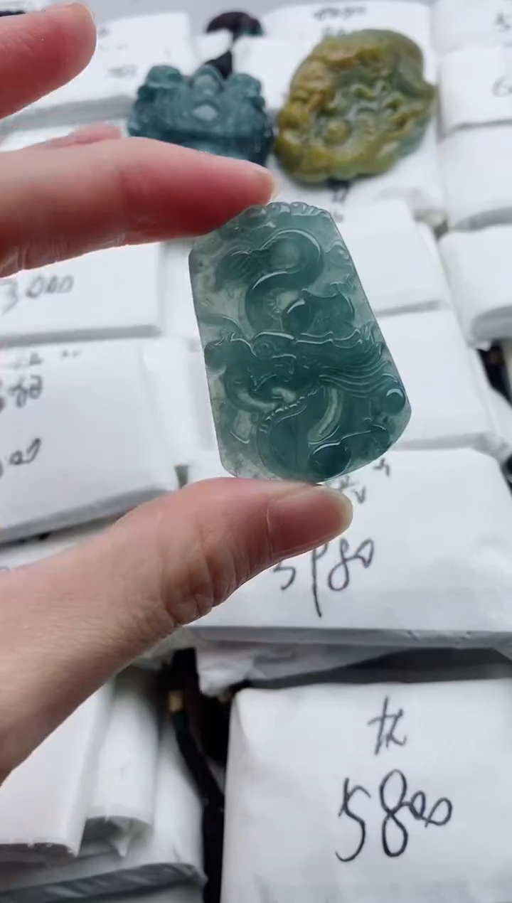 颈饰未镶嵌翡翠8