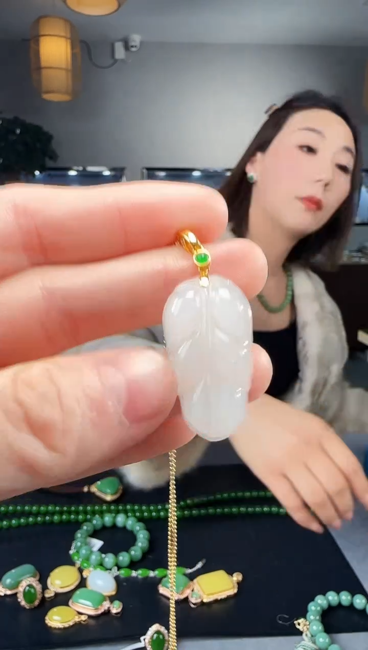 【闪购商品】和田玉吊坠(不含链)18K金镶嵌1