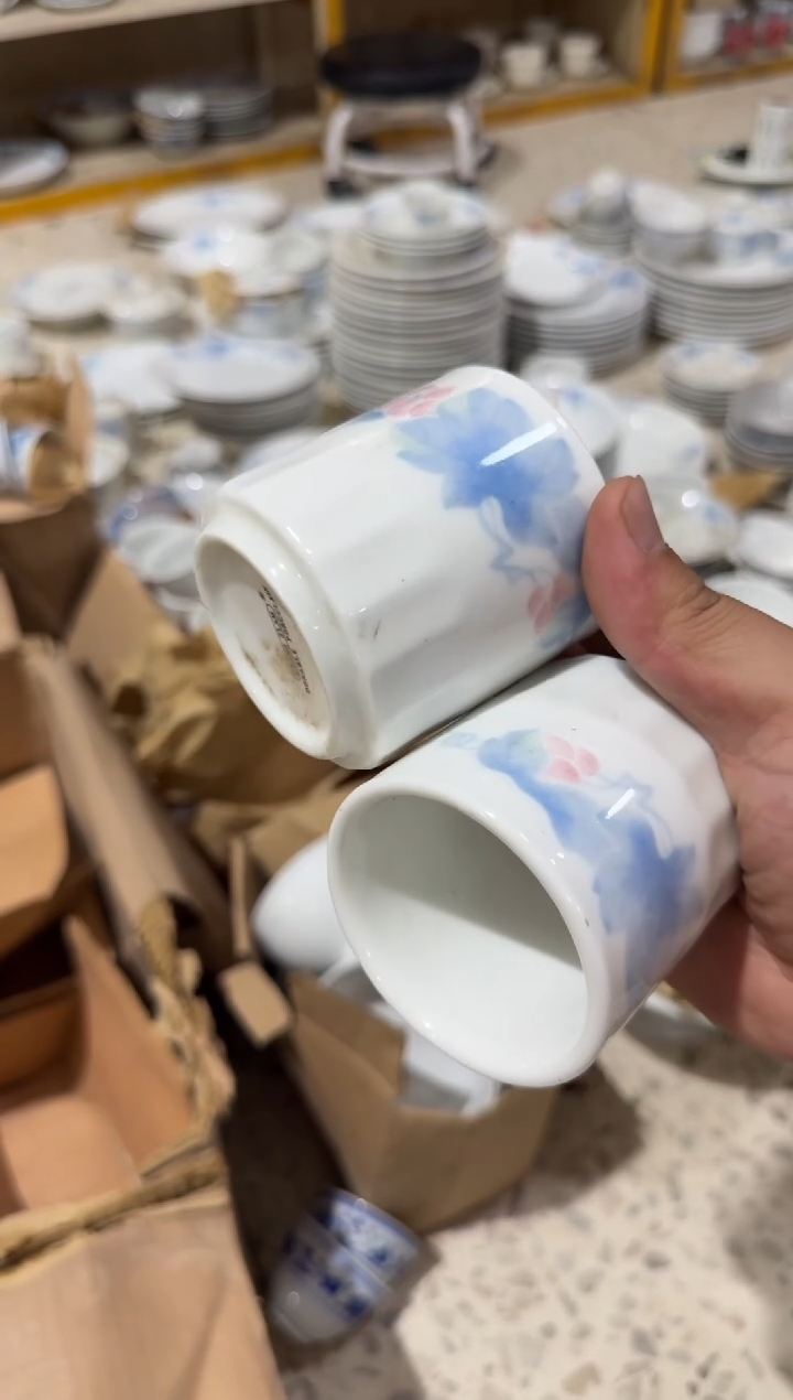 摆件葡萄杯两个一组微瑕请慎拍