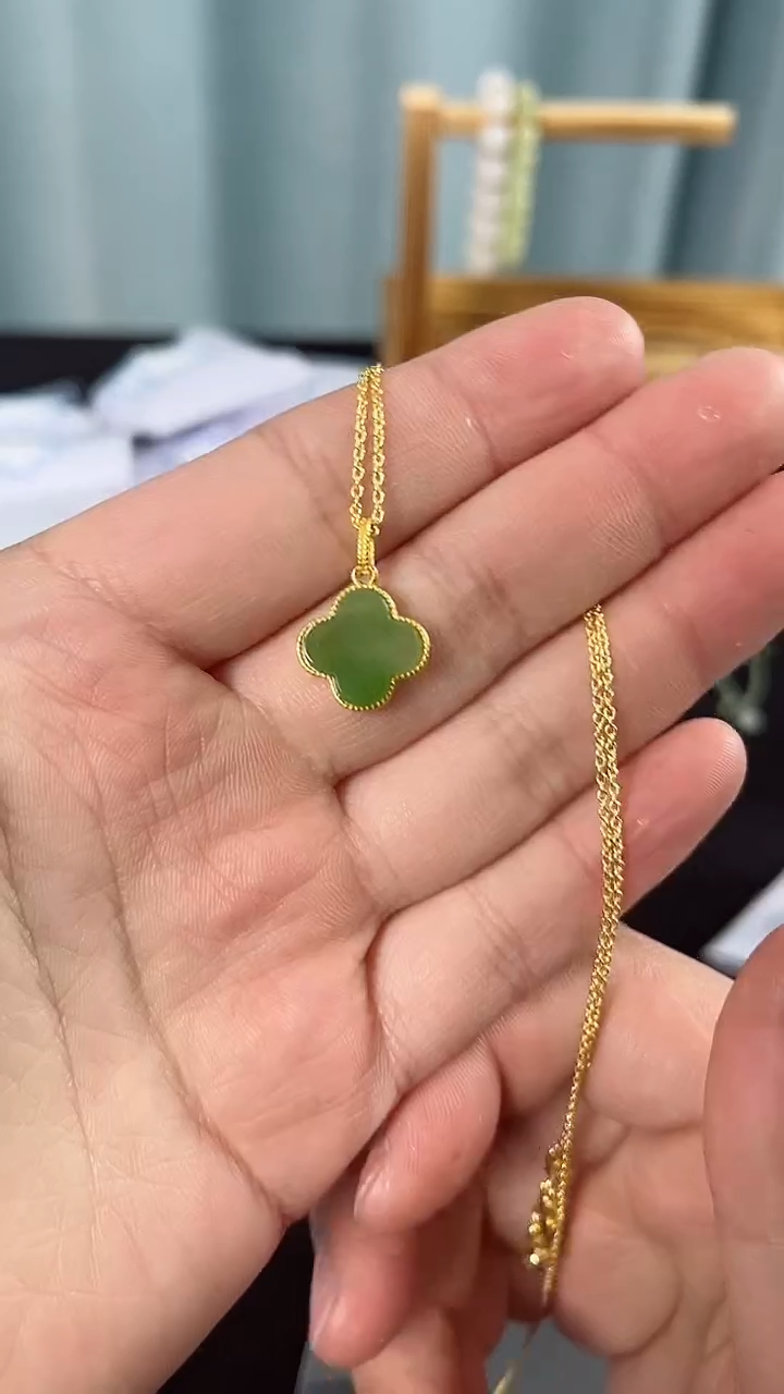 【闪购商品】和田玉颈饰银S925镶嵌四叶草吊坠