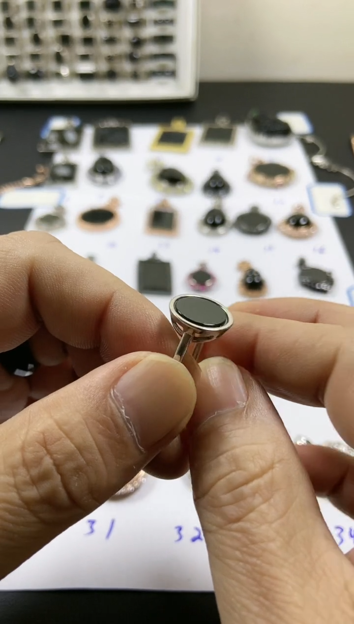 银S925镶嵌戒指翡翠圆形女戒