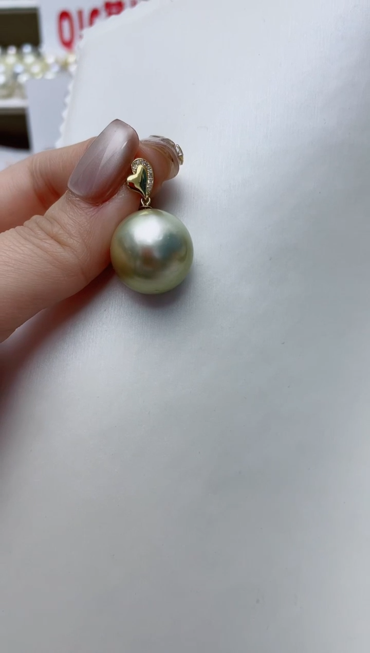 【闪购商品】海水珍珠颈饰18K金镶嵌A171