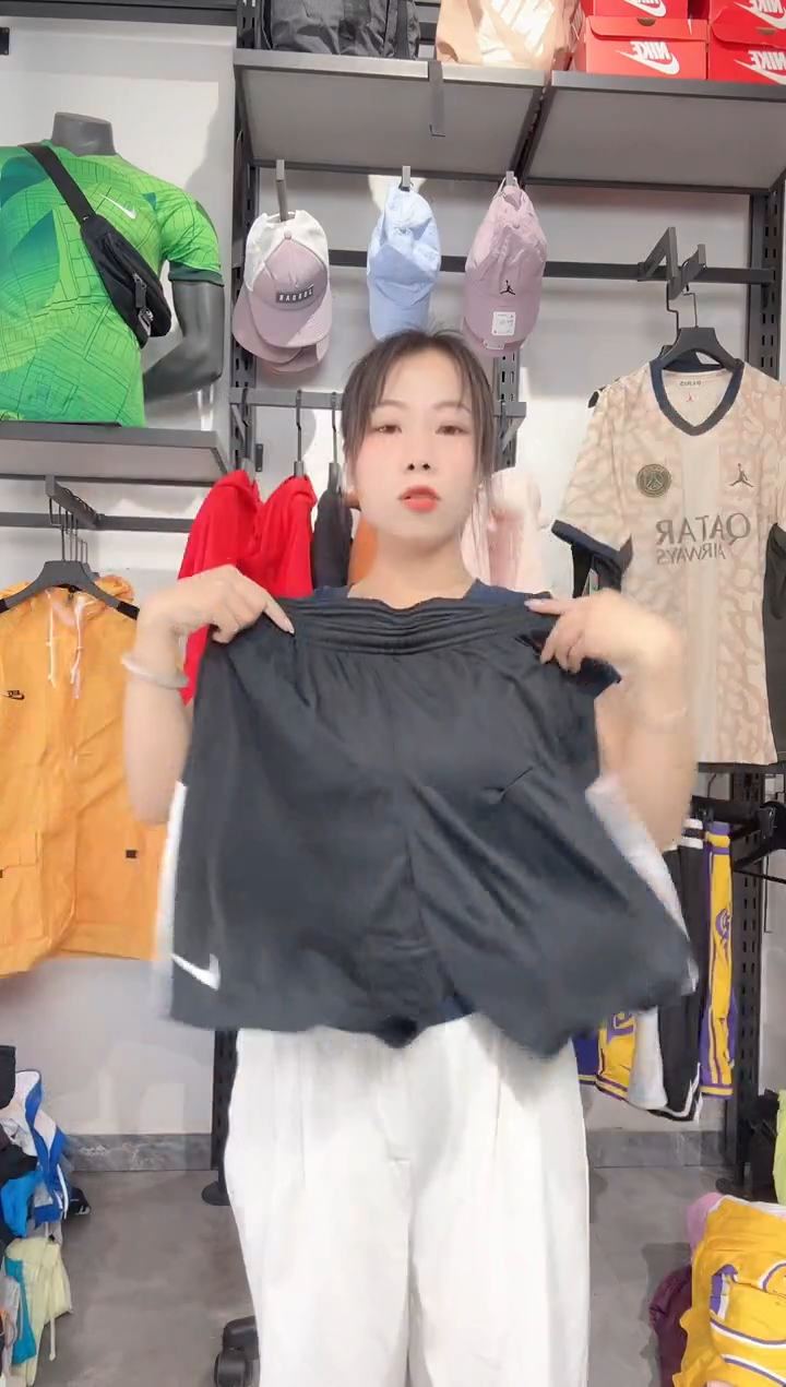 1415   编码 瑕疵款直播间过款为准 尺码