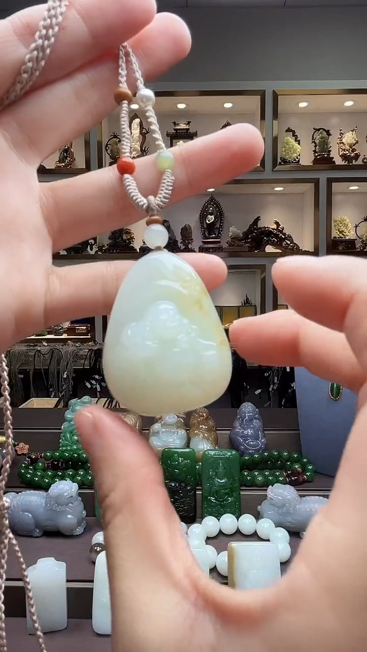 【闪购商品】和田玉颈饰未镶嵌苏