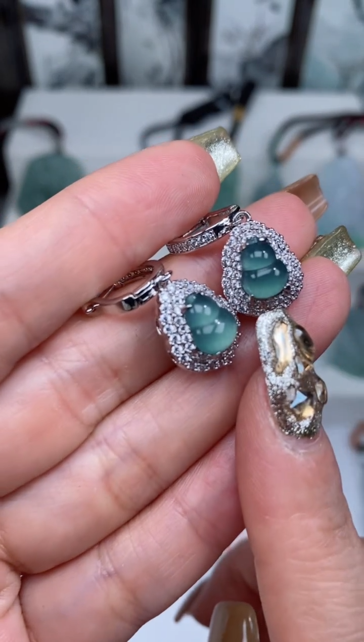 【闪购商品】翡翠颈饰未镶嵌耳包