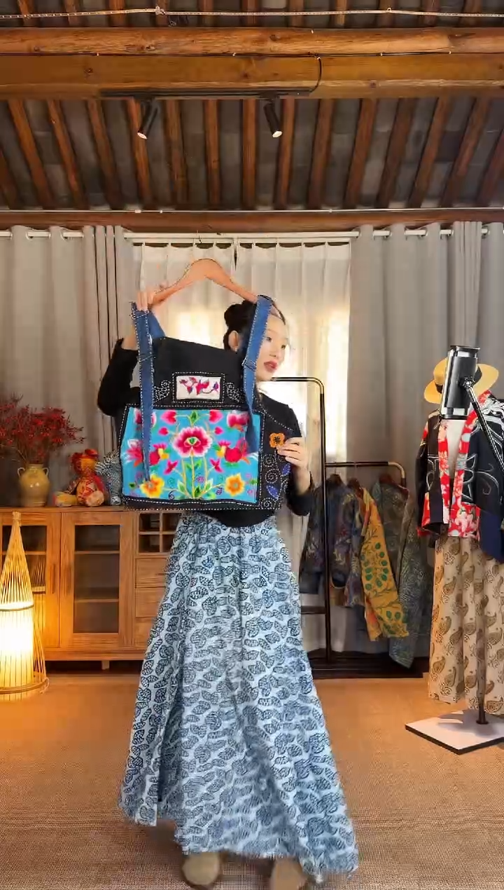 【闪购商品】设计师款老绣马甲