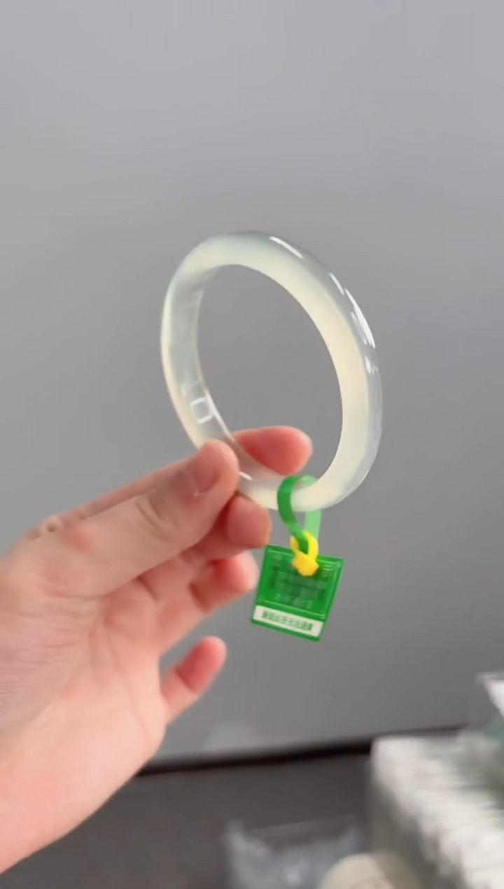 【闪购商品】玛瑙/玉髓手镯未镶嵌53圈