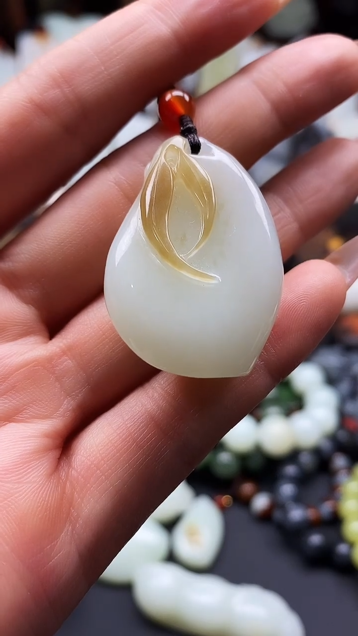 吊坠(不含链)未镶嵌和田玉大漠甄选