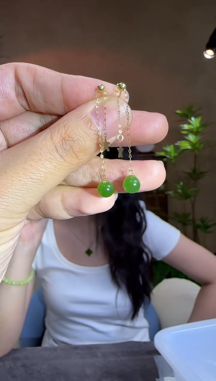 【闪购商品】和田玉耳坠18K金镶嵌18K金镶嵌6mm碧玉耳坠