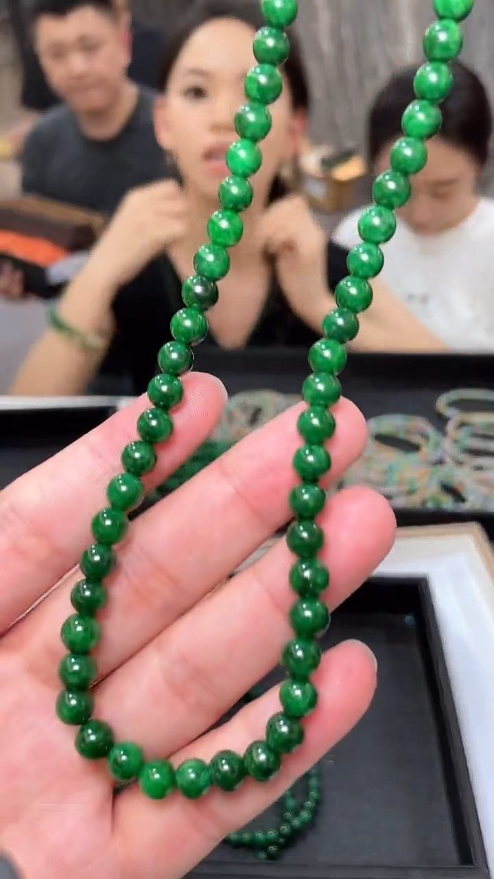 翡翠未镶嵌颈饰（多样性单个发货）