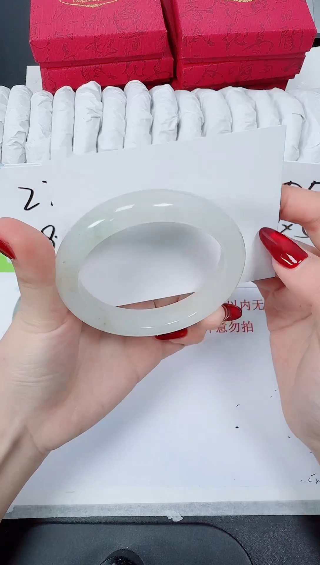 【闪购商品】石英质玉手镯未镶嵌K78-56.0