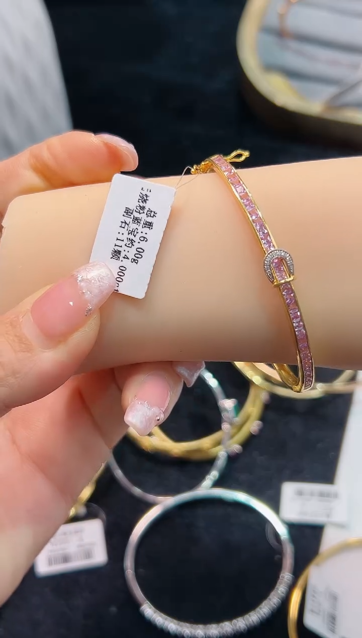 彩色蓝宝石手镯18K金镶嵌·