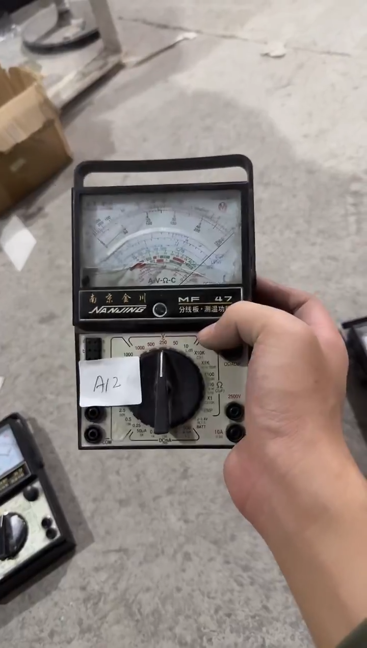 A12  坏 指针万用表