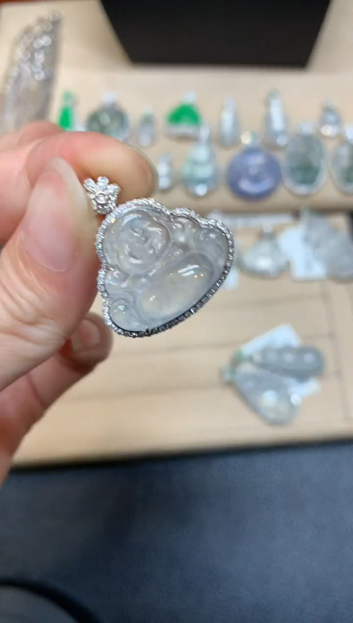 【闪购商品】翡翠颈饰18K金镶嵌【无服务费