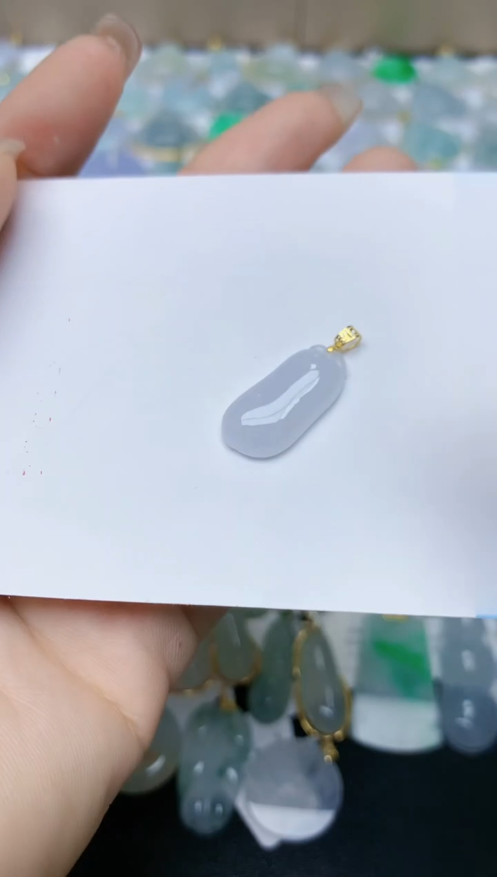 翡翠18K金镶嵌颈饰天然缅甸A货翡翠