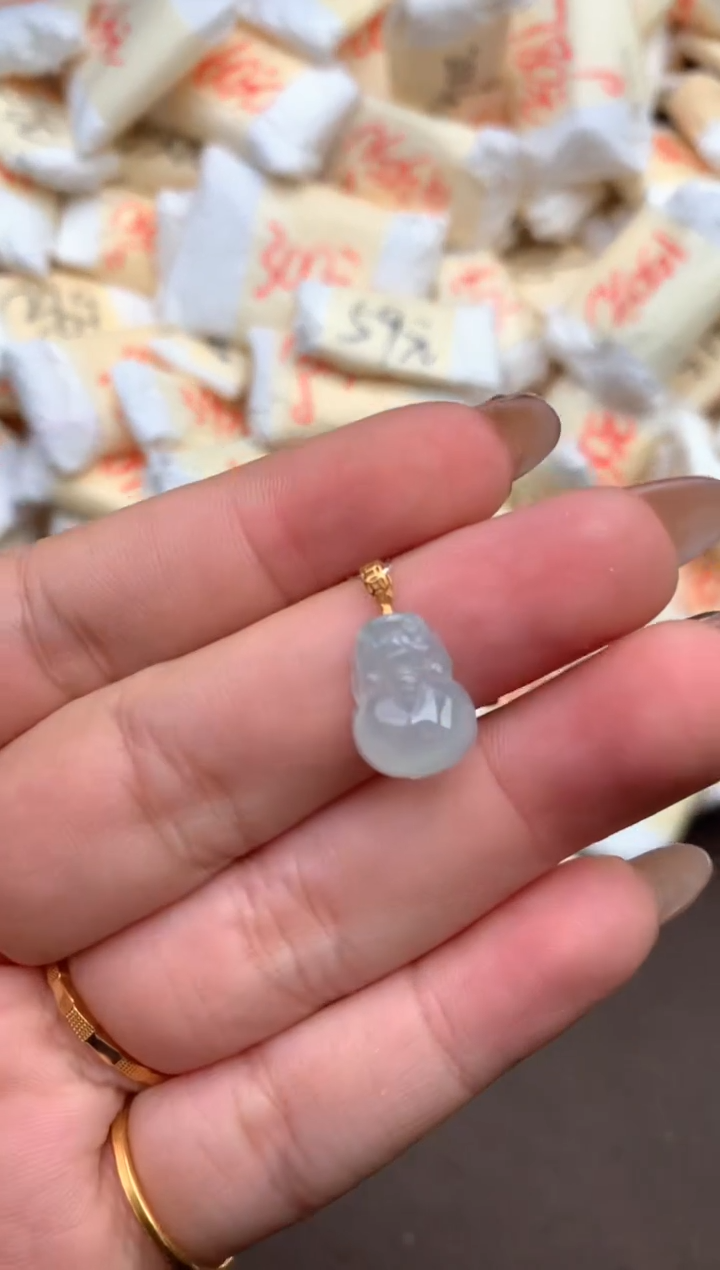 【闪购商品】翡翠挂件18K金镶嵌  —    