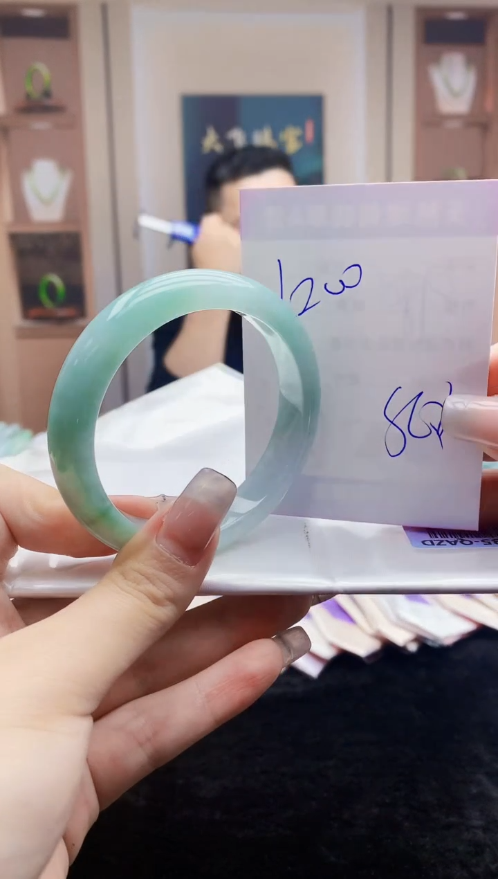 【闪购商品】翡翠手镯未镶嵌     H57-29