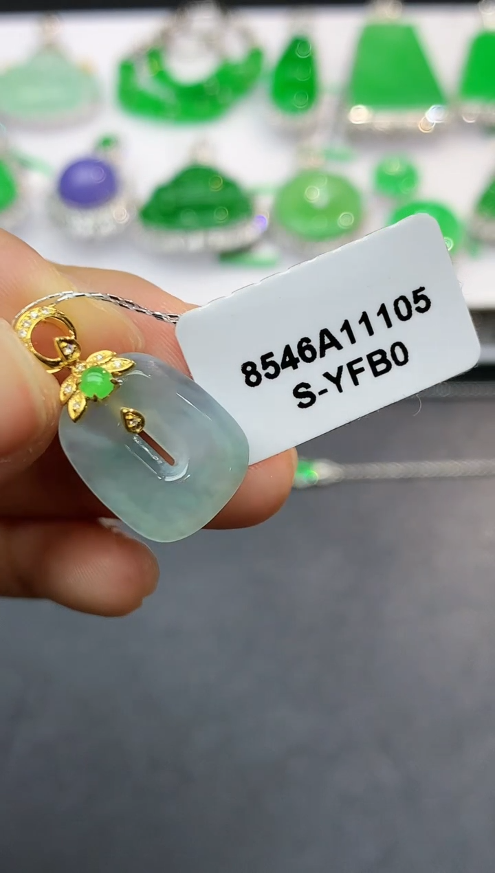 【闪购商品】翡翠吊坠(不含链)18K金镶嵌4674