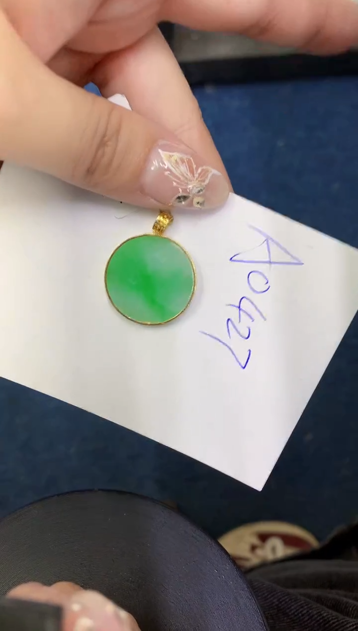 【闪购商品】翡翠颈饰18K金镶嵌000000000000