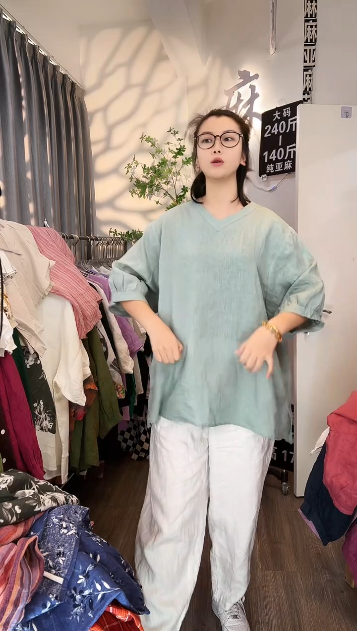 亚麻大码女装系列。