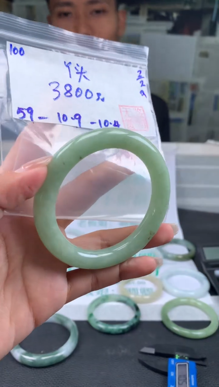 【闪购商品】翡翠手镯未镶嵌翡翠手镯 下单联系小耳机#100