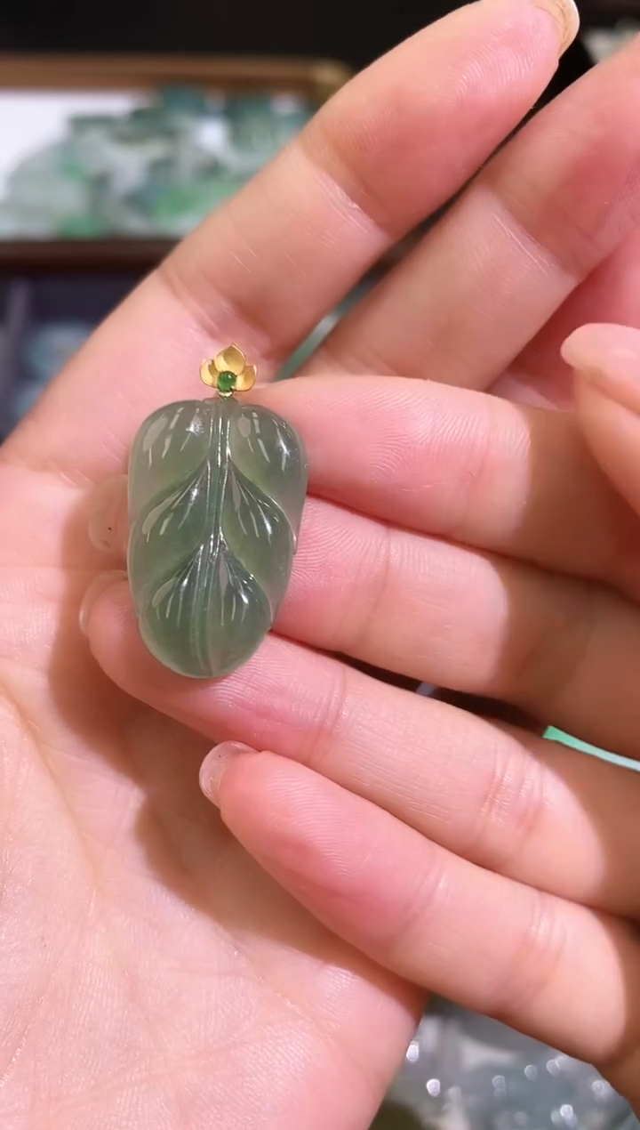 【闪购商品】翡翠颈饰18K金镶嵌0250223136