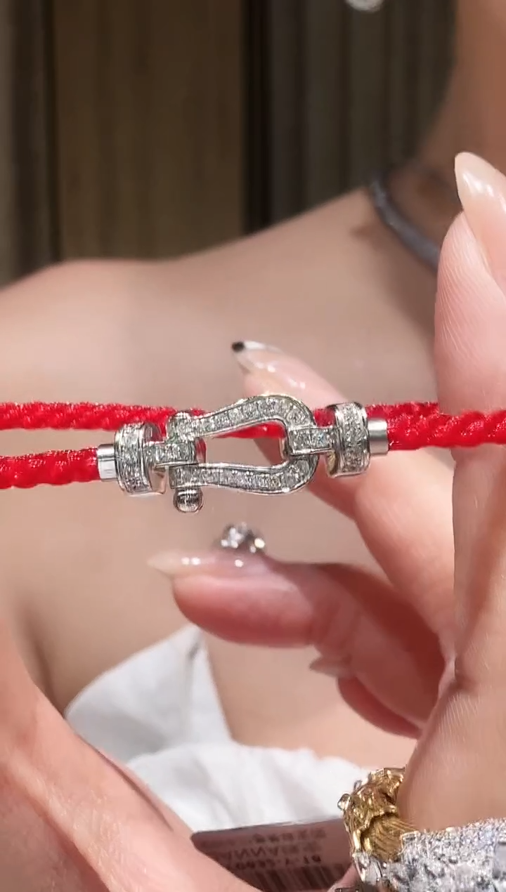 18K金镶嵌吊坠钻石AT0003-W