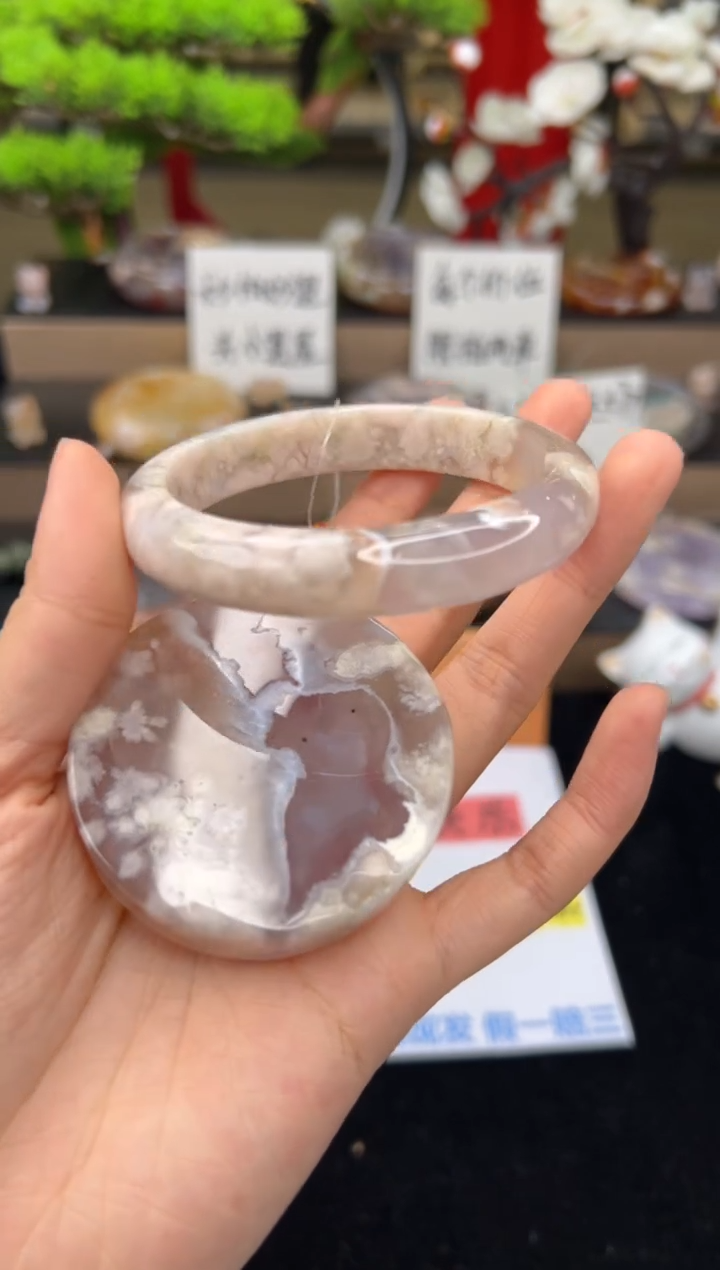 【闪购商品】石英质玉手镯未镶嵌56圈口（赠送镯心)32107