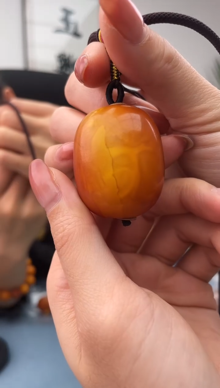 【闪购商品】蜜蜡珠宝奇石未镶嵌假一罚十，配绳022