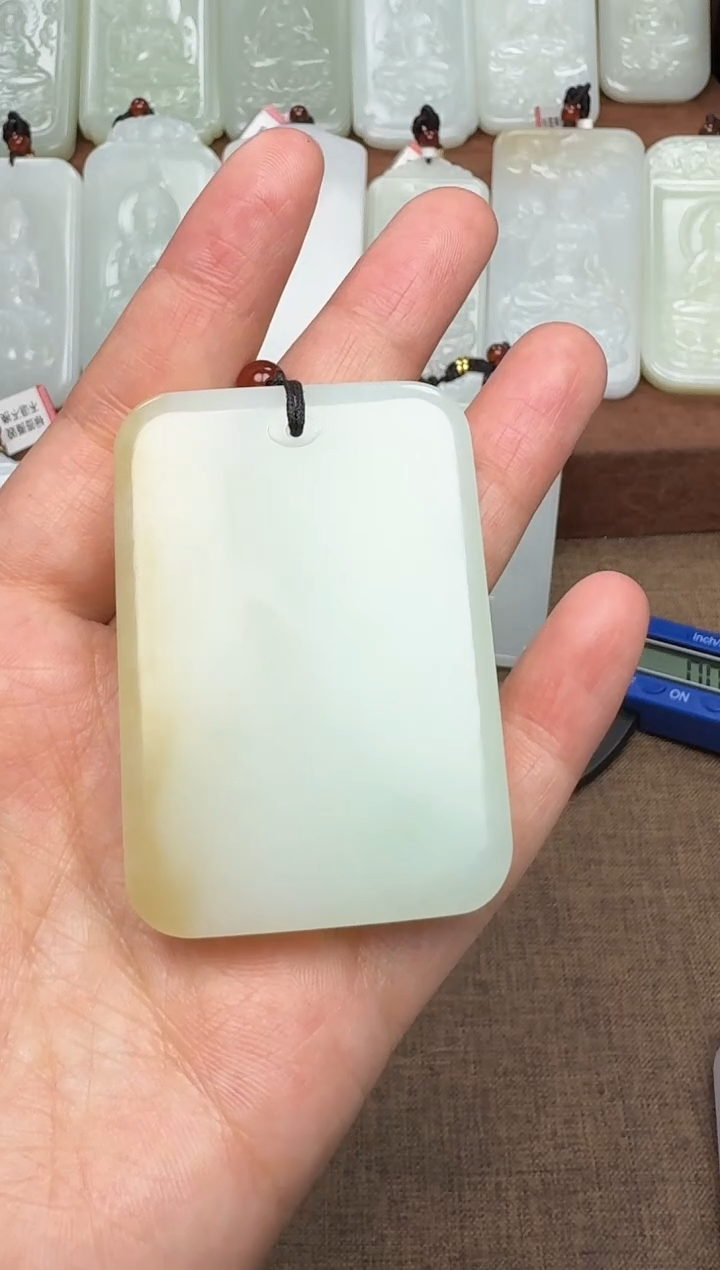 【闪购商品】和田玉颈饰未镶嵌1m