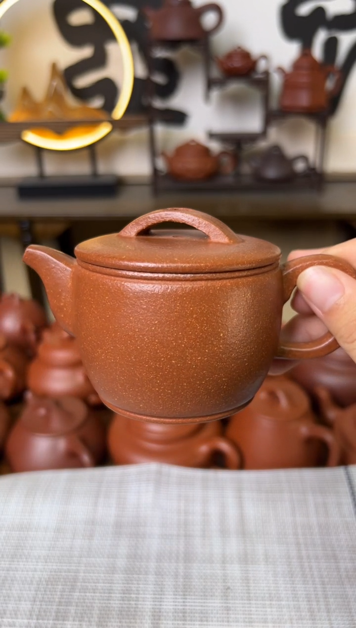 茶壶段泥独壶黄降坡汉瓦壶150CC