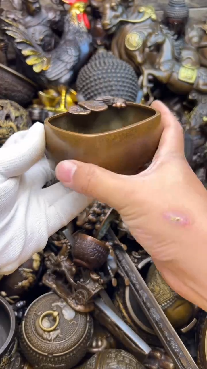 精美铜器，点击下单