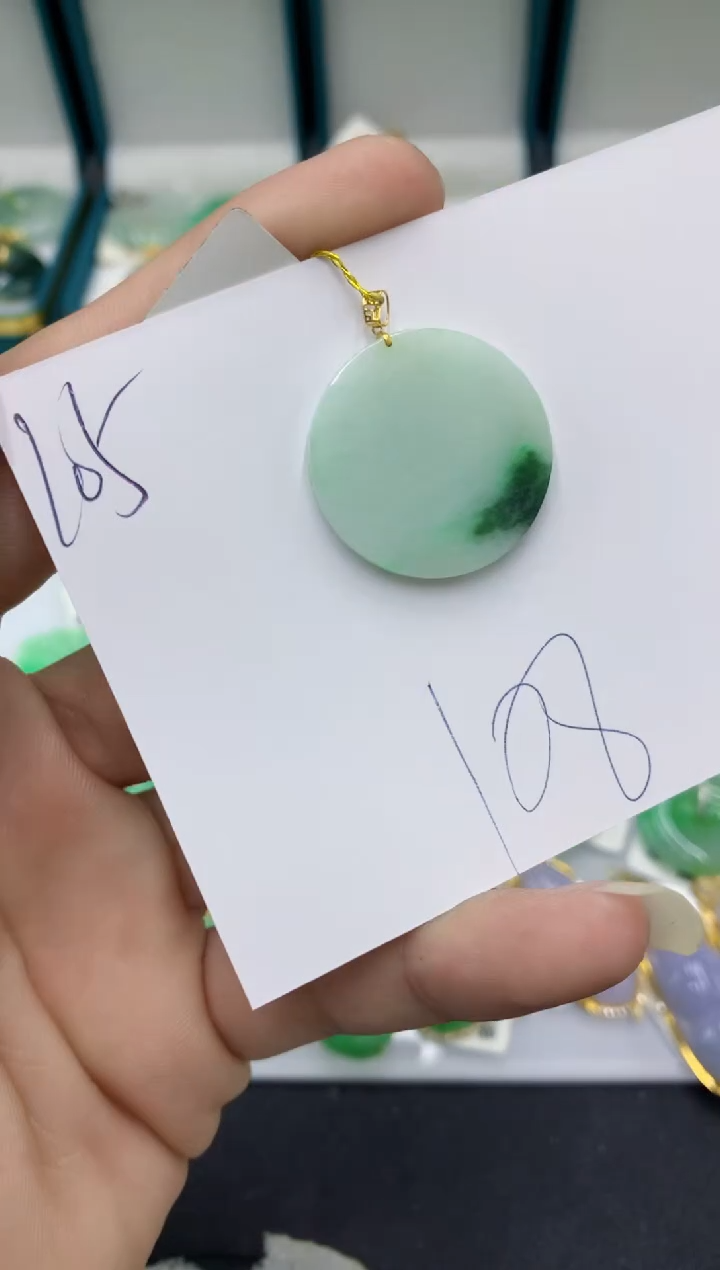 【闪购商品】翡翠颈饰18K金镶嵌翡翠