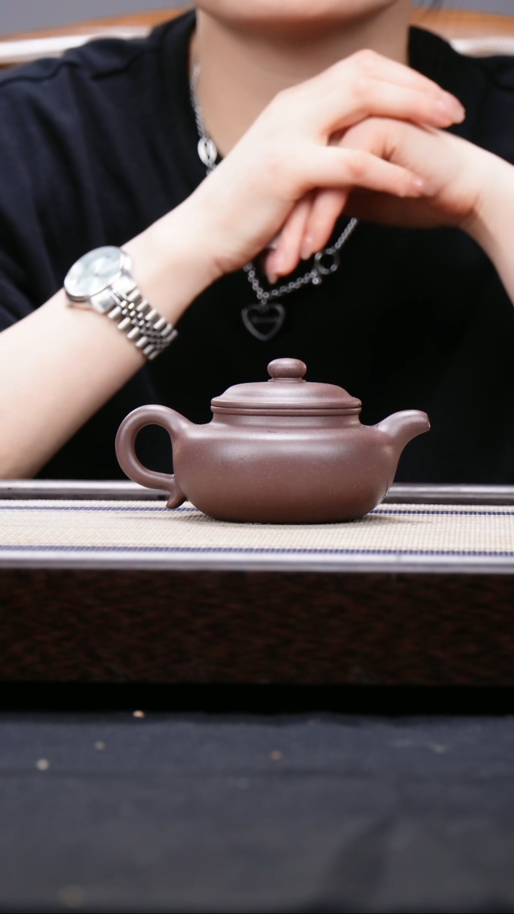 【闪购商品】紫砂茶壶四号井低槽青  仿古壶