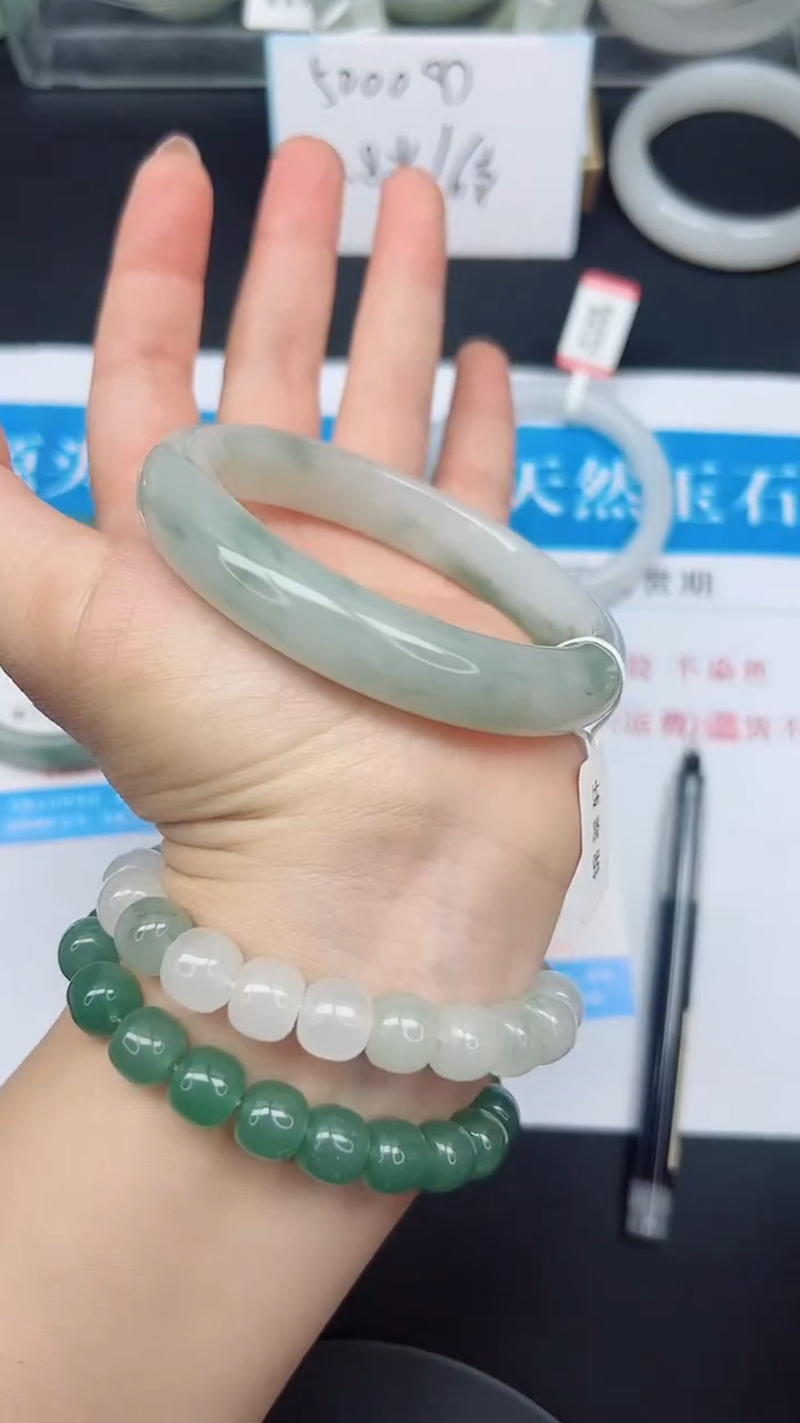 未镶嵌手镯石英质玉56-61/62