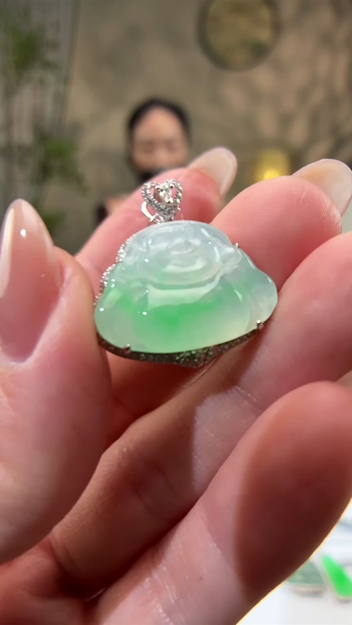 吊坠(不含链)18K金镶嵌翡翠佛公