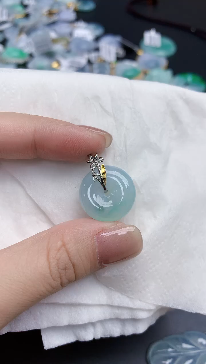 【闪购商品】翡翠颈饰18K金镶嵌天然缅甸翡翠A货