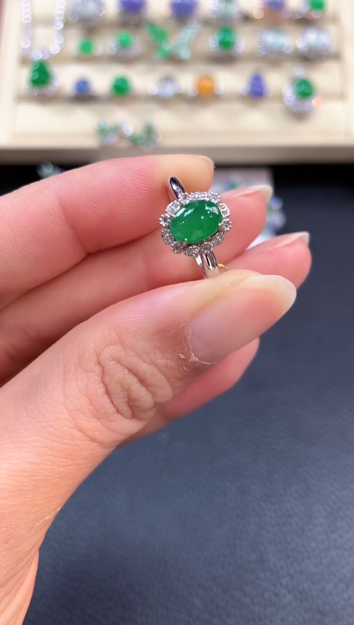 【闪购商品】翡翠戒指18K金镶嵌b38不退换