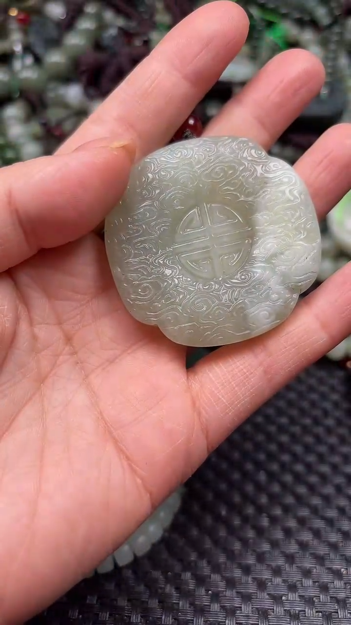 【闪购商品】和田玉颈饰未镶嵌1