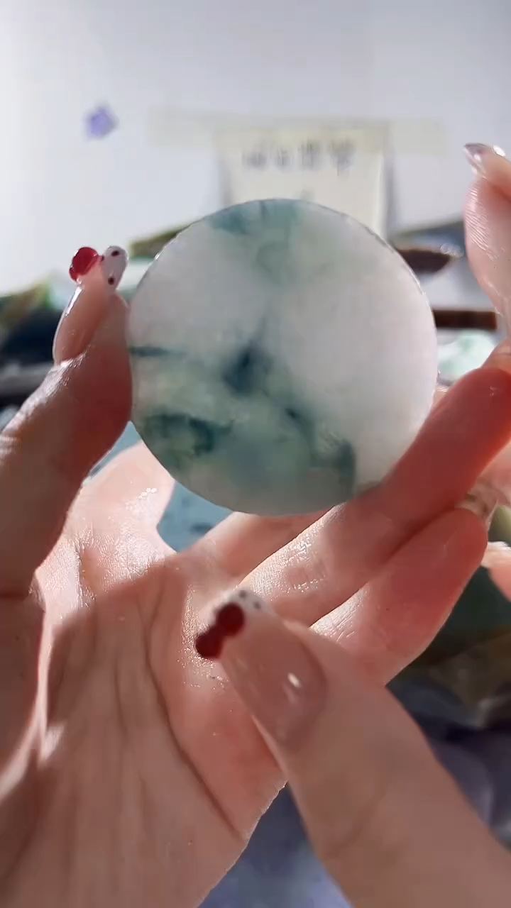 翡翠裸石缅甸翡翠A货虫2067