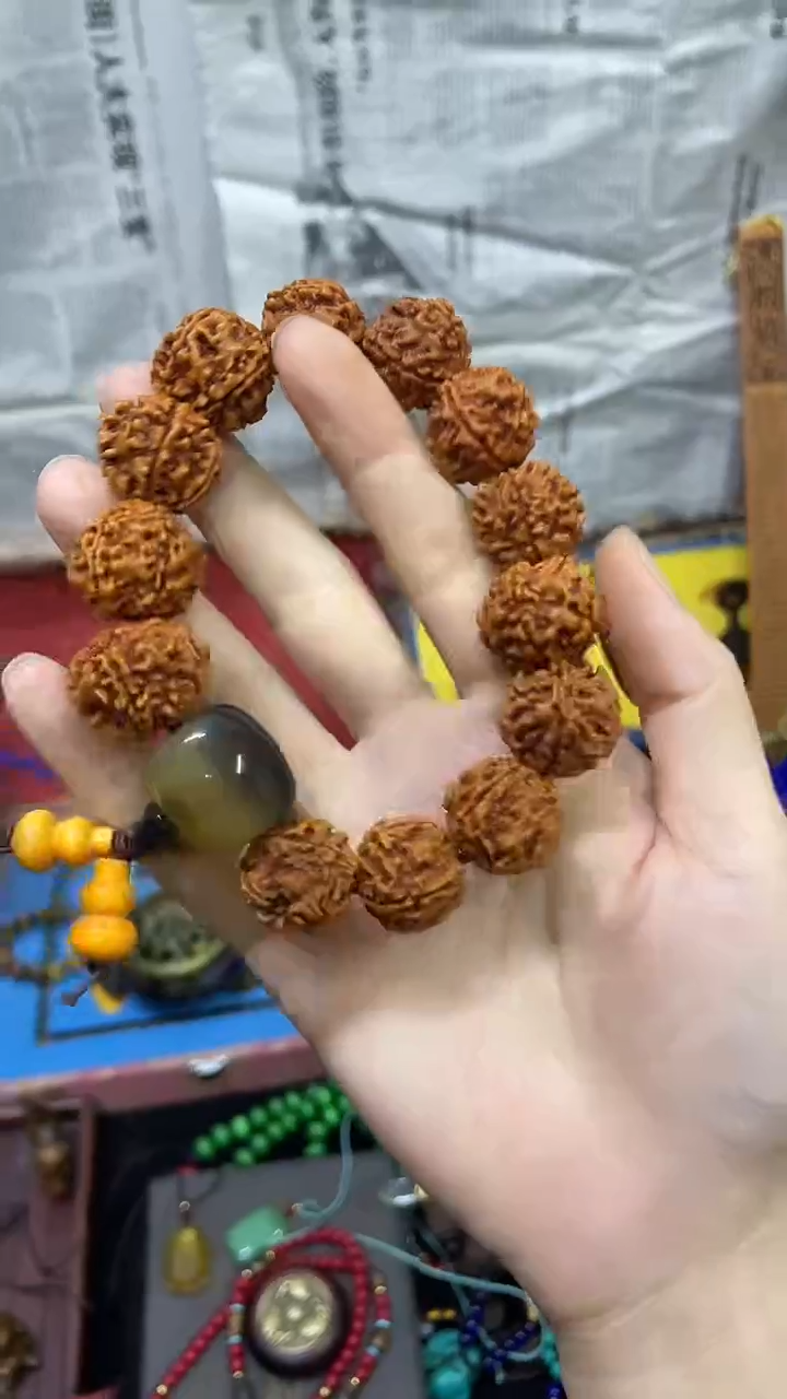 摆件主播推荐如图所示