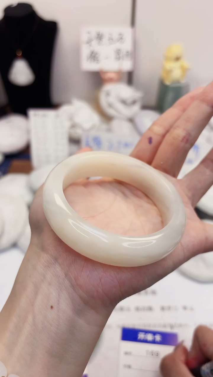 【闪购商品】石英质玉手镯未镶嵌169-财气镯-圈口56