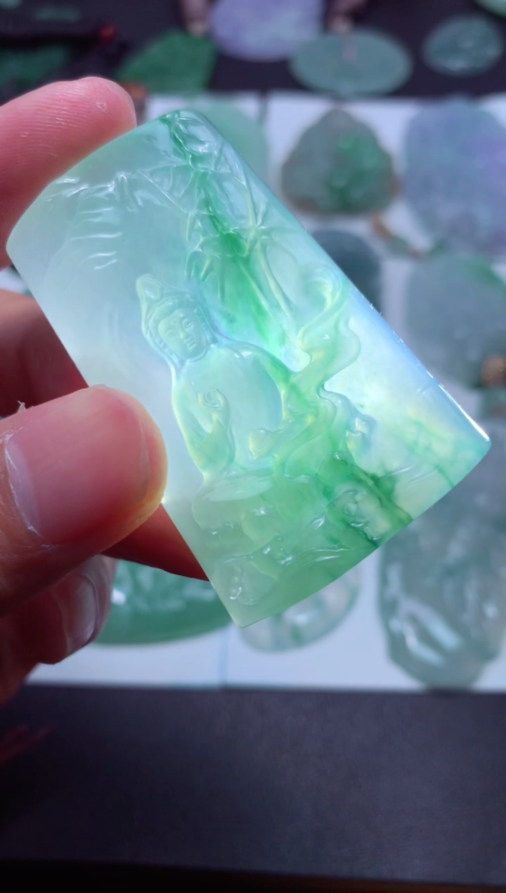 【闪购商品】翡翠颈饰未镶嵌天然翡翠