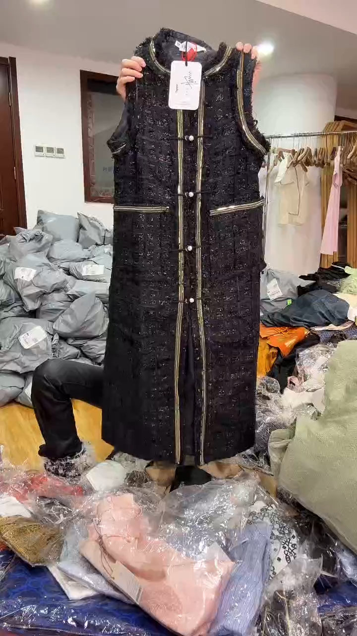 M码       90-105斤  马甲裙