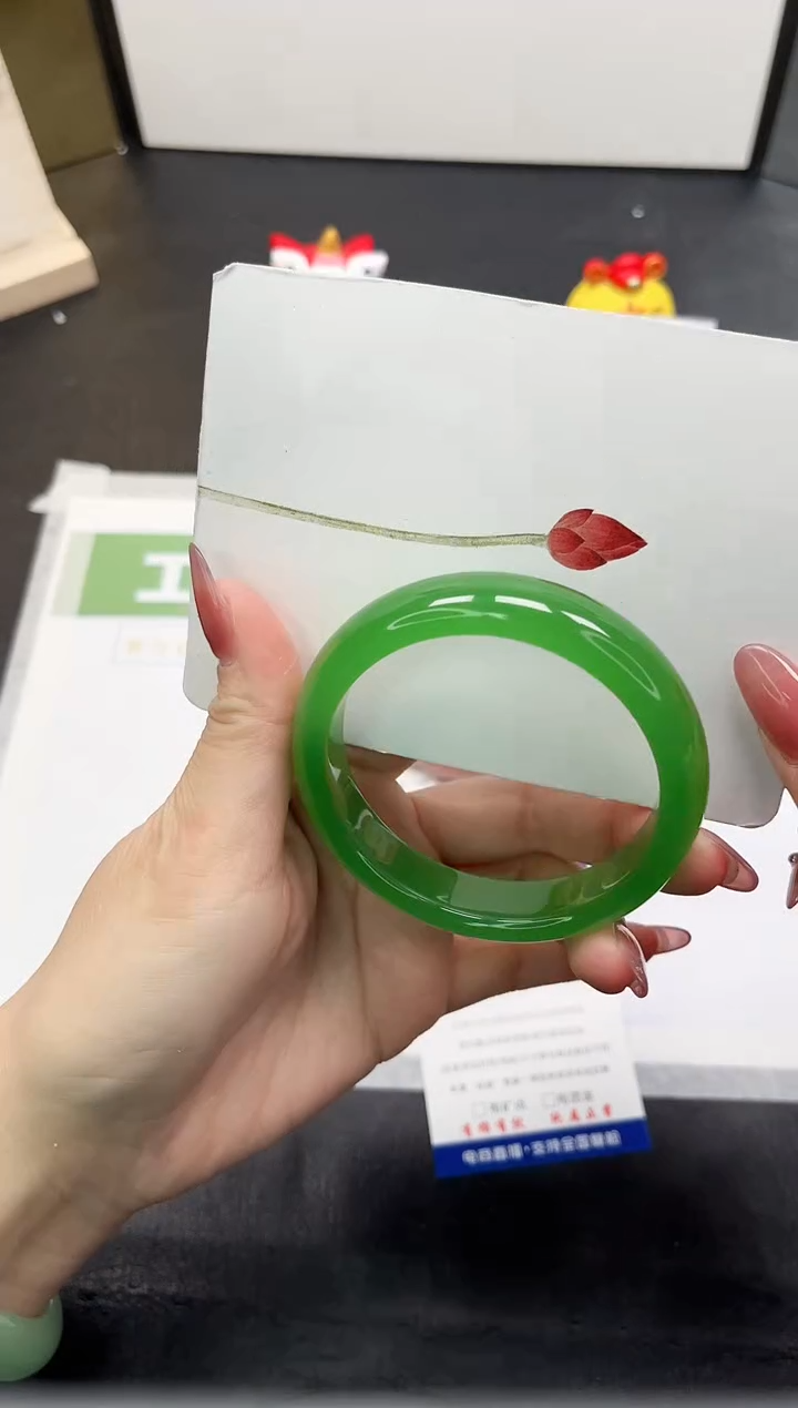 【闪购商品】石英质玉手镯未镶嵌3-58.5