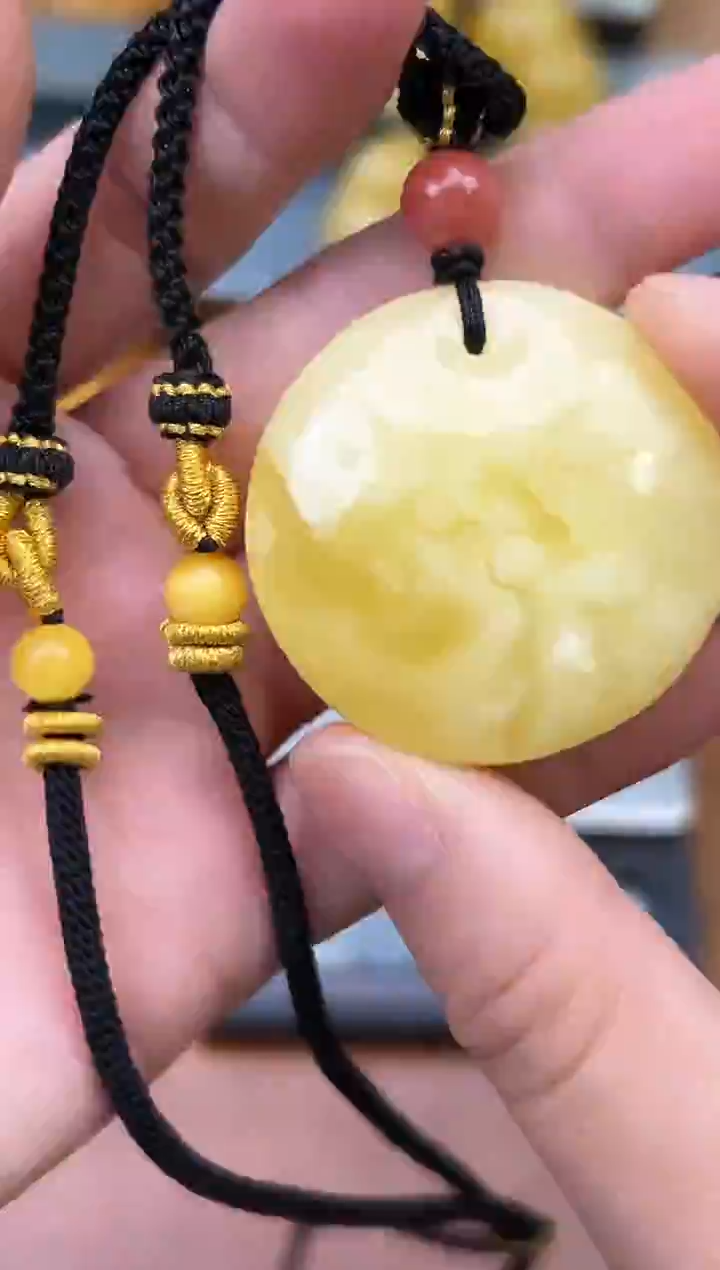 未镶嵌琥珀裸石蜜蜡吊坠