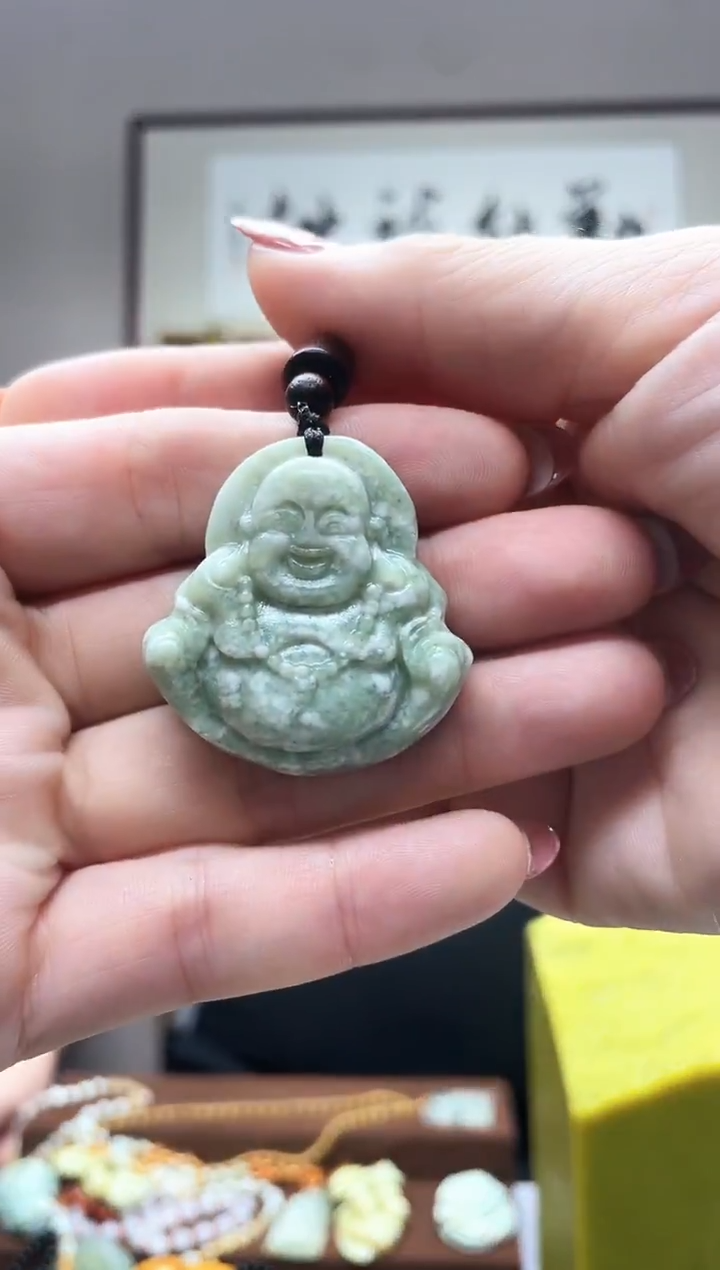 未镶嵌岫玉吊坠`