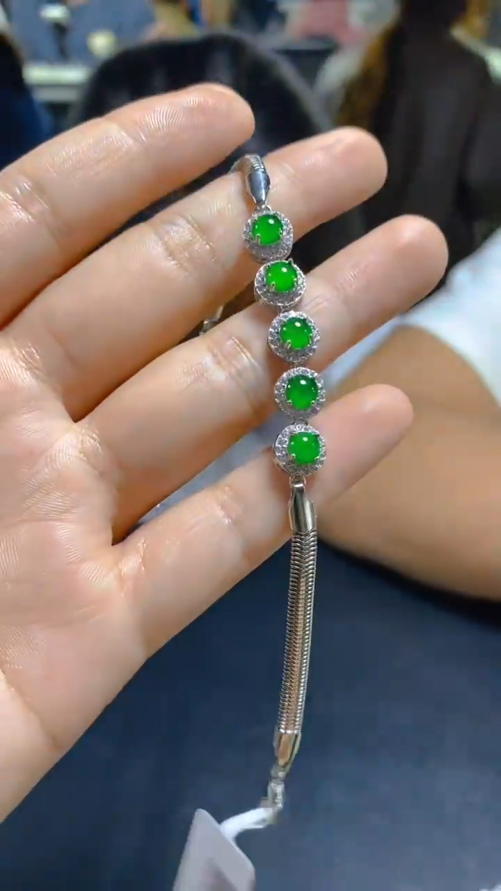 【闪购商品】翡翠手链未镶嵌0917702868多样性发一