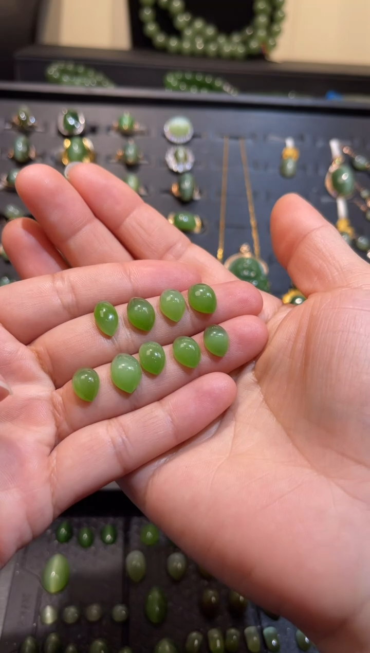 【闪购商品】和田玉碧玉绿猫眼裸石未镶嵌多样性发一