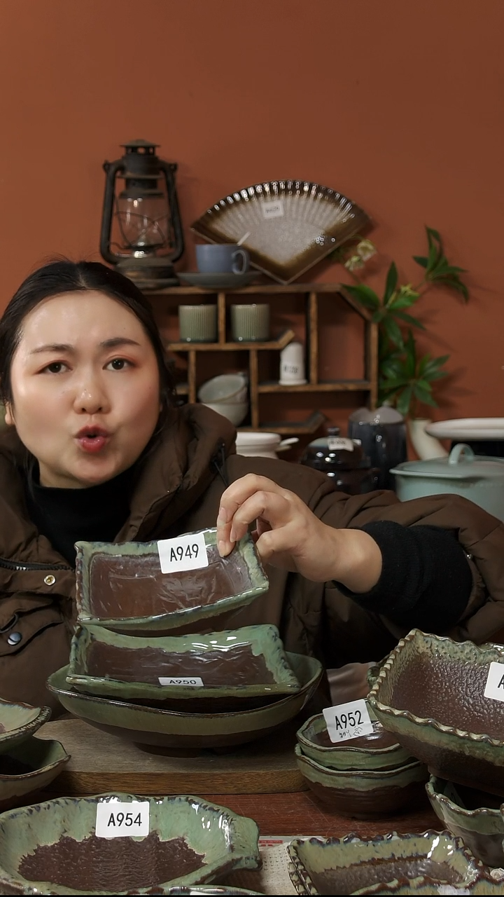 陶瓷A949陶瓷复古窑变釉三足方盘一个微瑕15*4.5